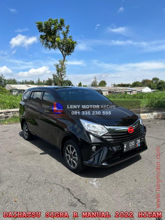 DAIHATSU SIGRA R MANUAL 2022 KEDIRI | LENY MOTOR